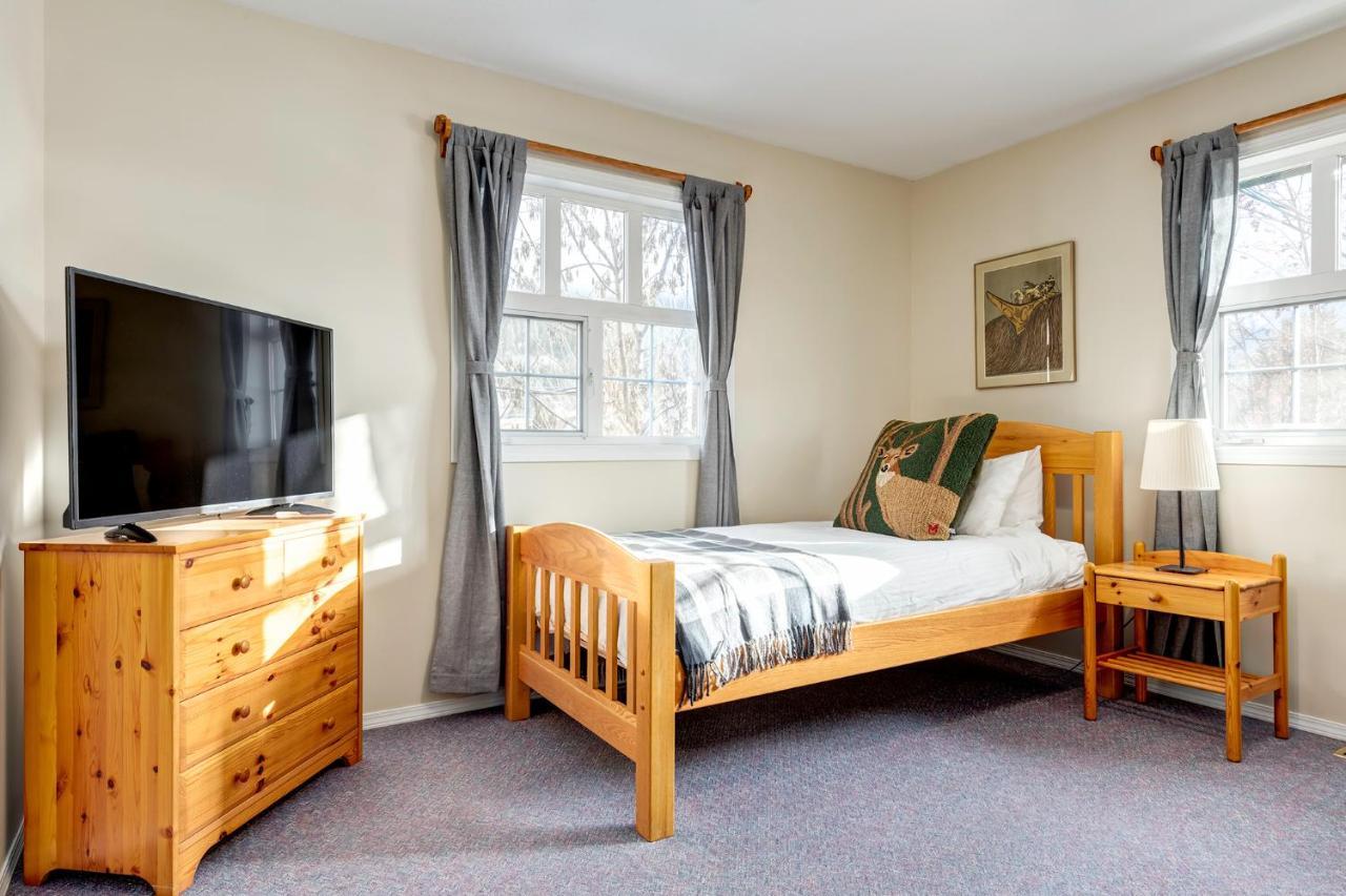 Courthouse Inn Revelstoke Luaran gambar