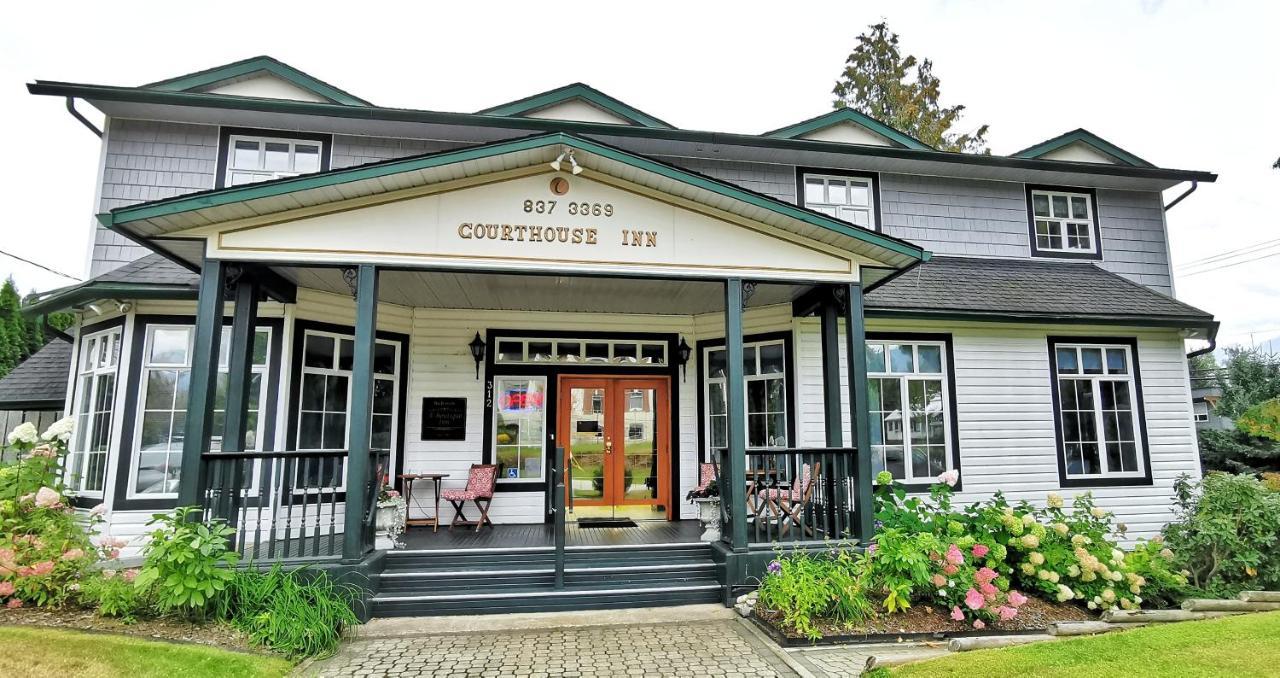 Courthouse Inn Revelstoke Luaran gambar