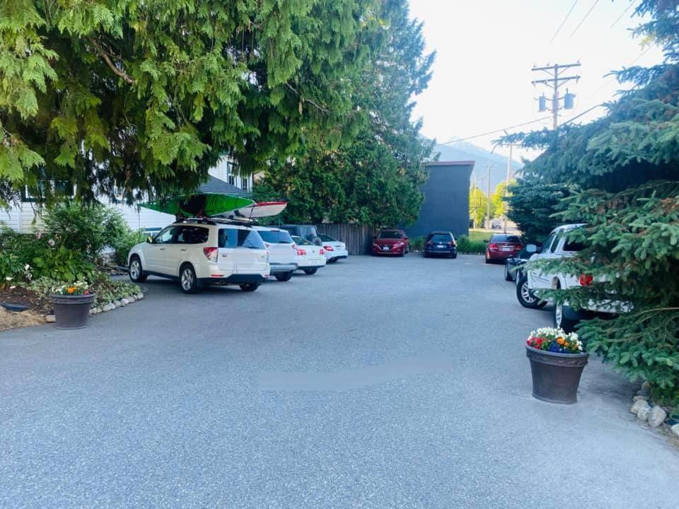 Courthouse Inn Revelstoke Luaran gambar