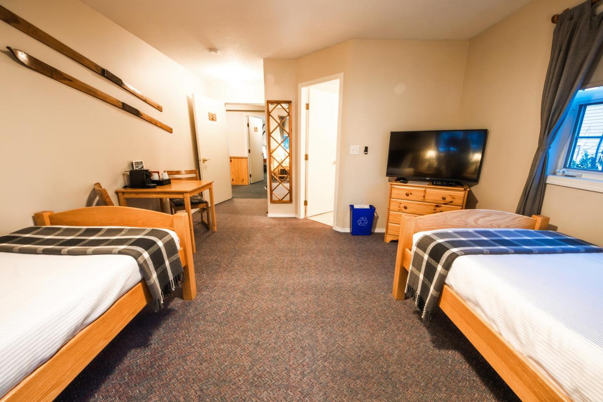 Courthouse Inn Revelstoke Luaran gambar